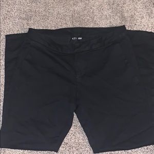 Kut from Kloth stretch ankle black pants 4P